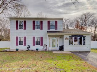 16 Appletree Rd, Howell, NJ 07731