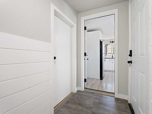4th image of 232 Polar Ave NE