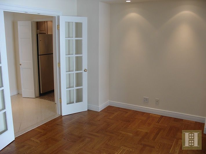 1st image of 60 W 57th St APT 15m