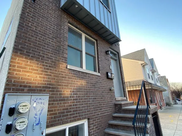 1618 Page St #A, Philadelphia, PA 19121