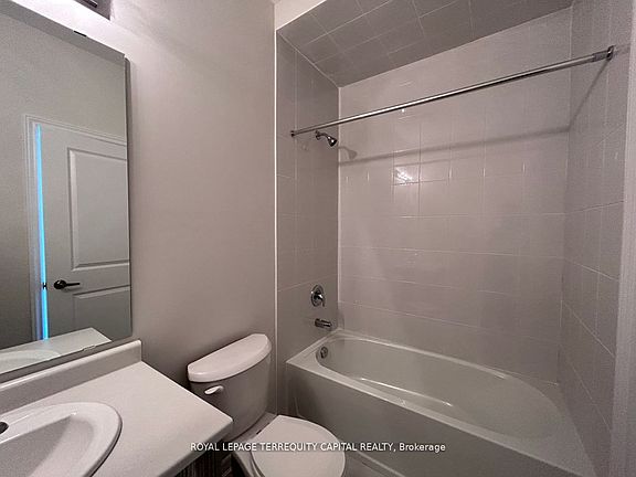 4th image of 26 Valleybrook Rd