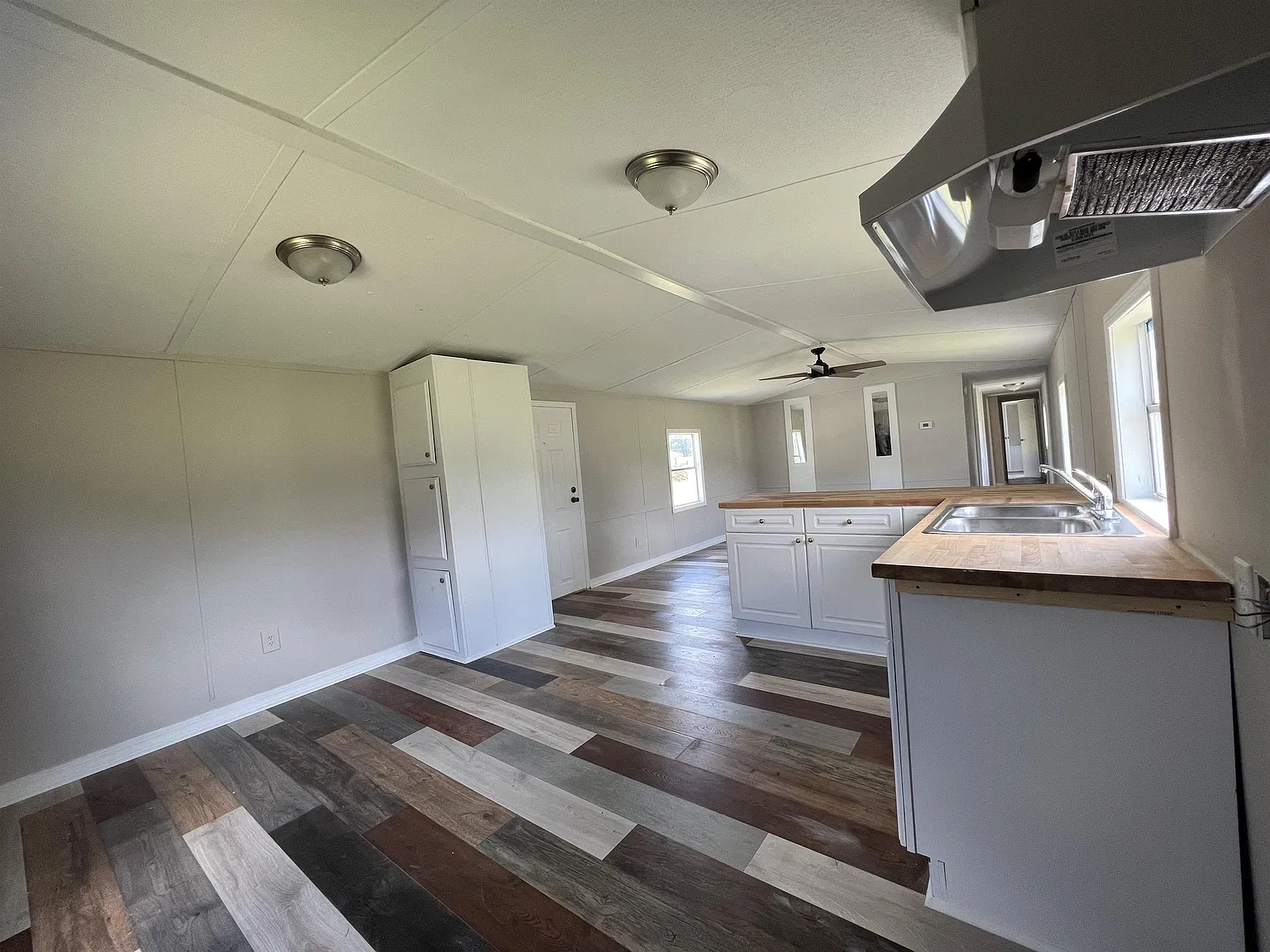 Dillon Acres - Unit 1357 Nicole — Photo 4
