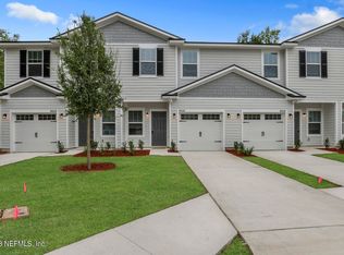 752 Talking Tree Dr, Jacksonville, FL 32205