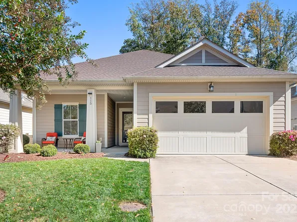 115 Chimney Rock Ct, Denver, NC 28037