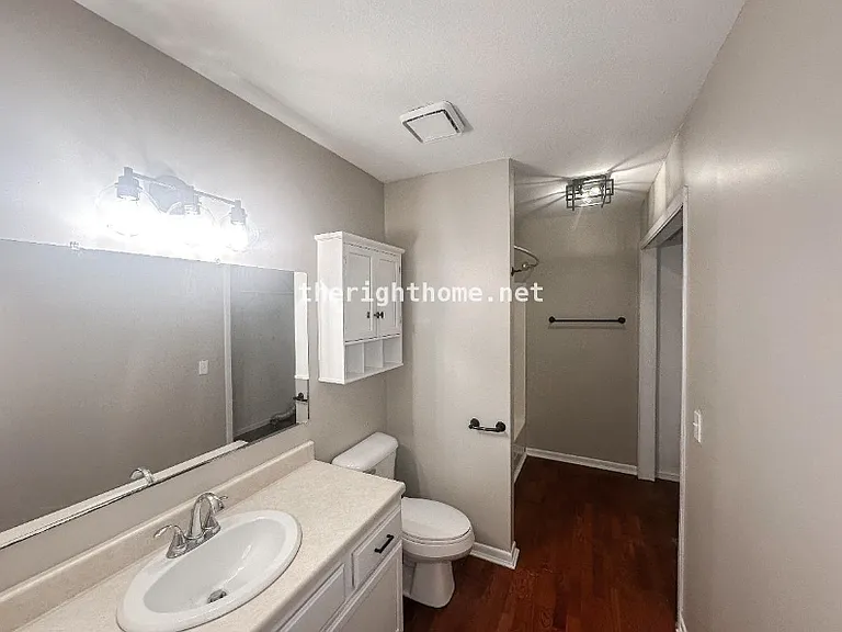 6424 N 68th St — Photo 13