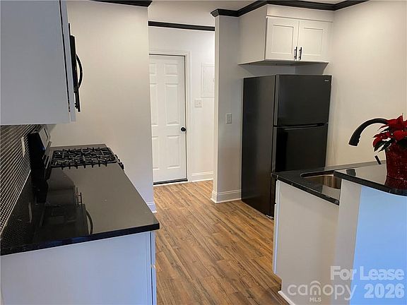 4th image of 19716 Smith Cir #A