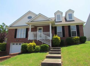 921 Golf Course Dr, Searcy, AR 72143