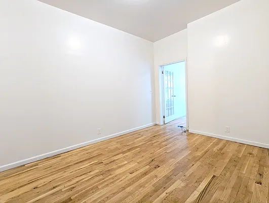 Rented by Manhattan Spaces | media 10