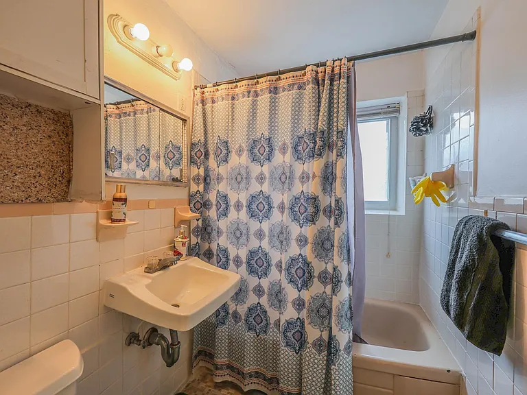 66 Bryon Rd #4 — Photo 6