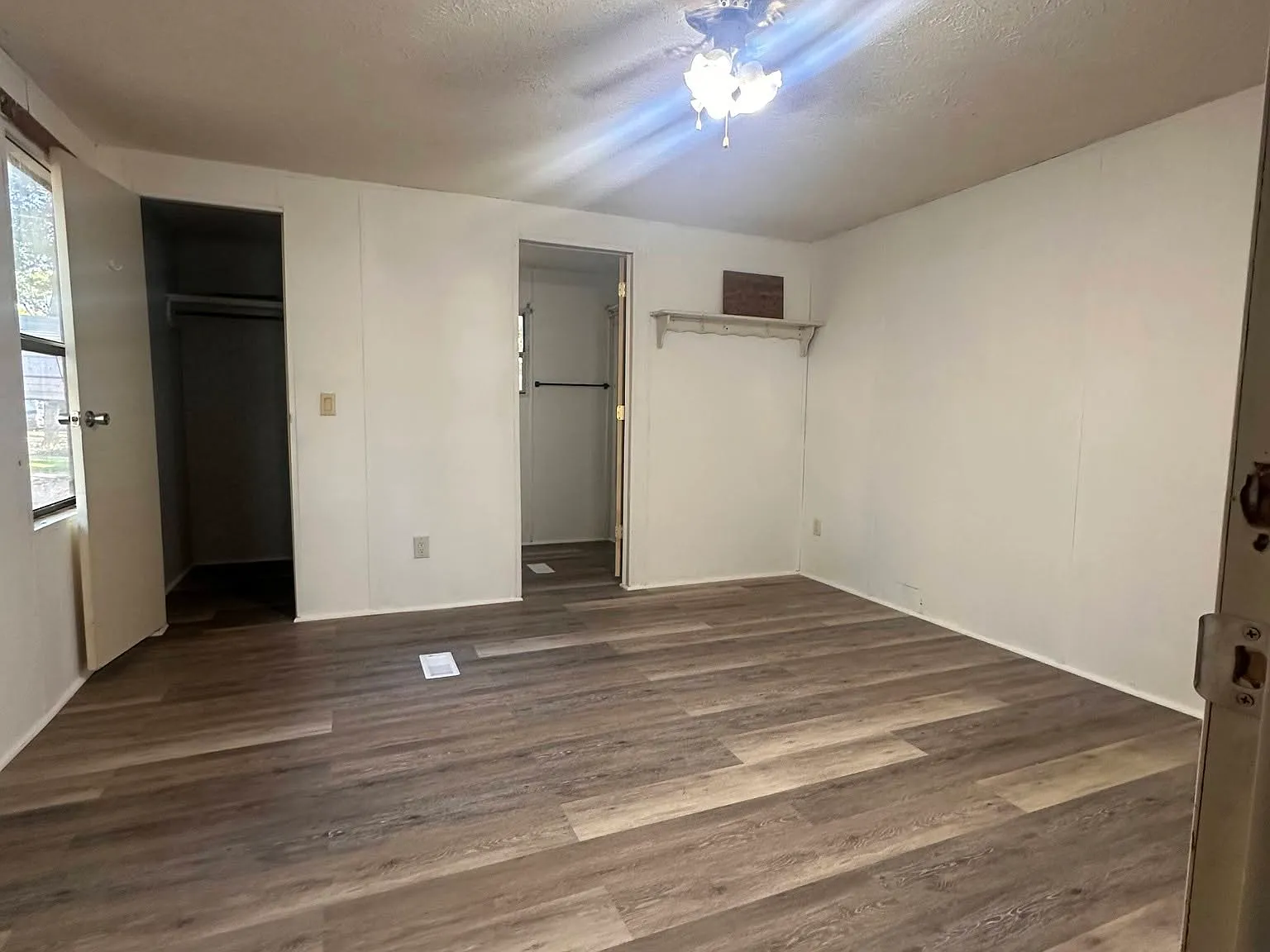 3 bed, $1,350 — Photo 4