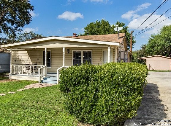 2nd image of 1123 W Vestal Pl
