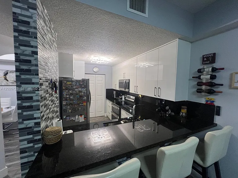 943 SW 143rd Ter #2109 — Photo 13