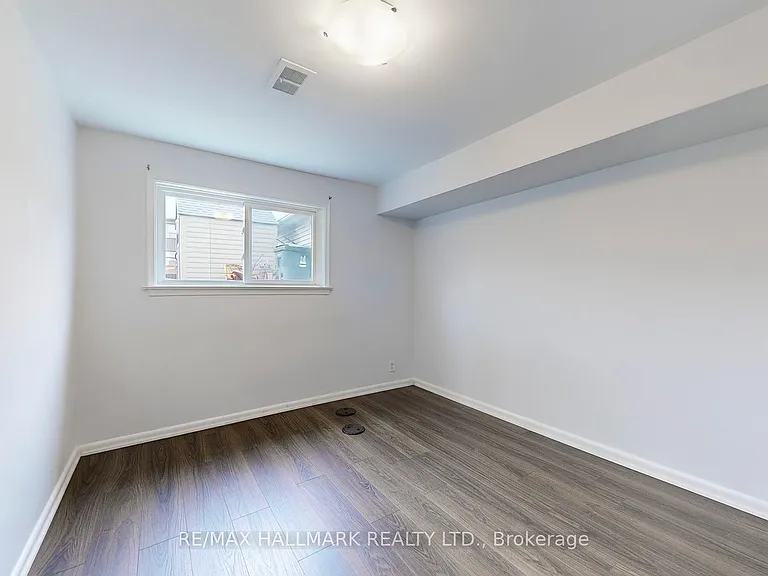 3572 Dufferin St #LOWER — Photo 15