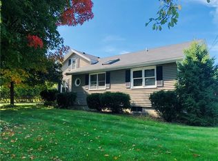 3172 Poplar Hill Rd, Livonia, NY 14487