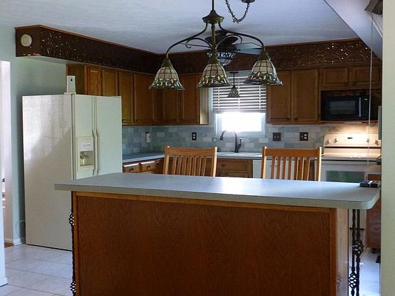 3rd image of 4393 Todd Rose Ct