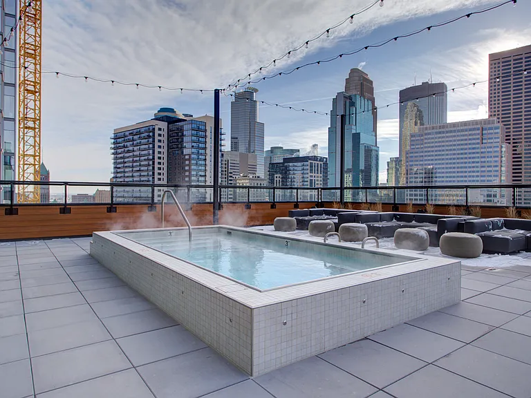 270 Hennepin — Photo 17