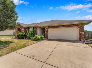 1108 E Lily Dr, Ozark, MO 65721