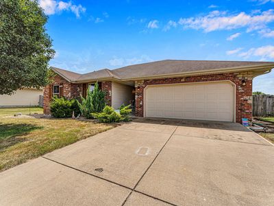 1108 E Lily Drive, Ozark, MO, 65721