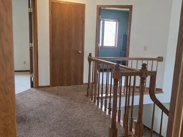 5849 Woodland Dr — Photo 11