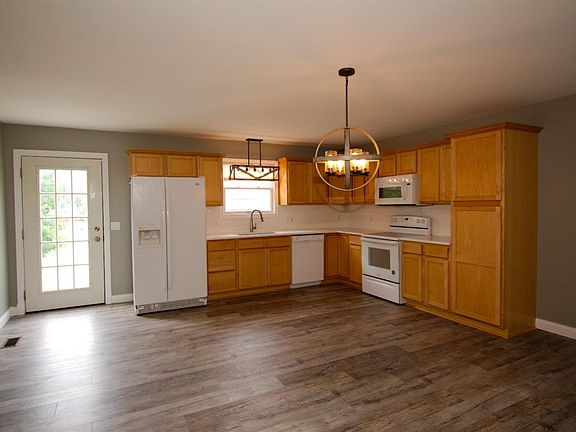 5th image of 267 Central Ave Lot 18