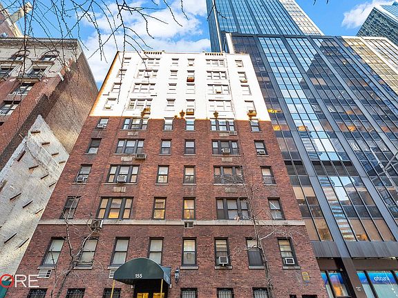 3rd image of 155 E 49th St #3C