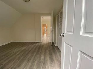 3657 W Oakdale Ave, Chicago, IL 60618