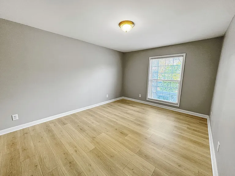 Experience comfortable and stylish living at Westridge Village Apartments — Photo 28