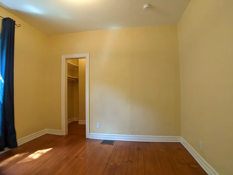 1827 N Skidmore St — Photo 12
