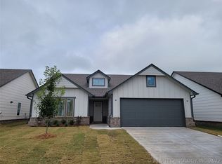 2028 E Union St, Broken Arrow, OK 74011