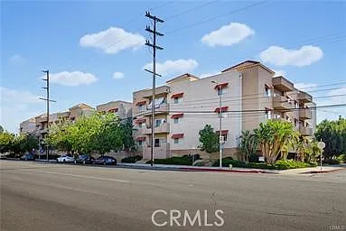 9610 Zelzah Ave — Photo 1