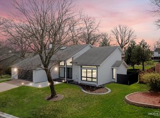 2513 White Oak Ln, Lisle, IL 60532