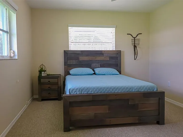 1690 Waxwing Ct — Photo 15