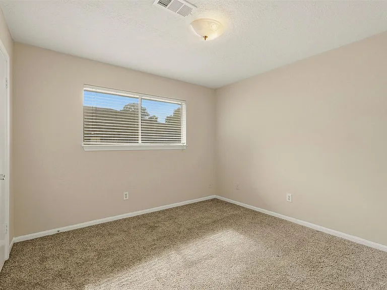 810 Sunnybrook Ln — Photo 20