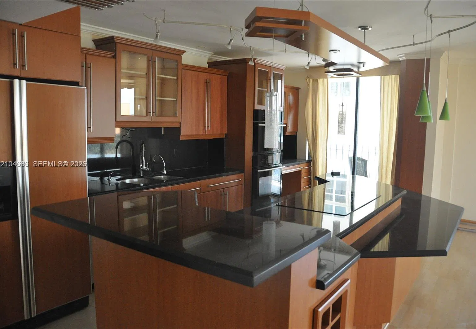 8877 Collins Ave — Photo 1