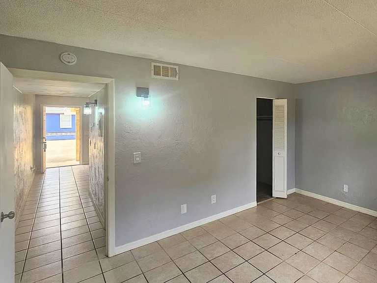515 Silver Beach Ave #14 — Photo 7