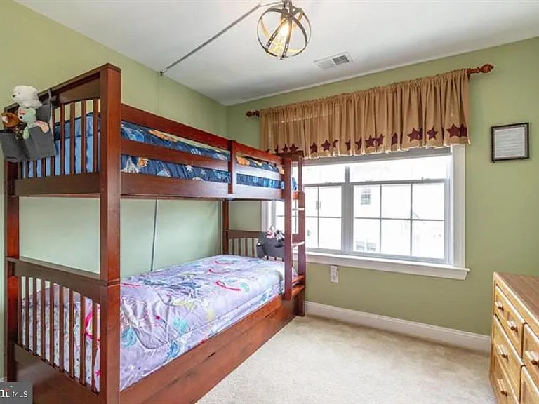 128 Justin Dr — Photo 17