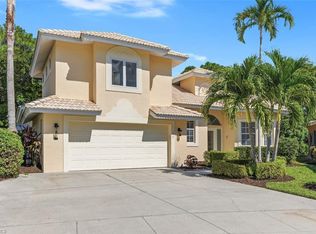 657 Soliel Dr, Naples, FL 34110