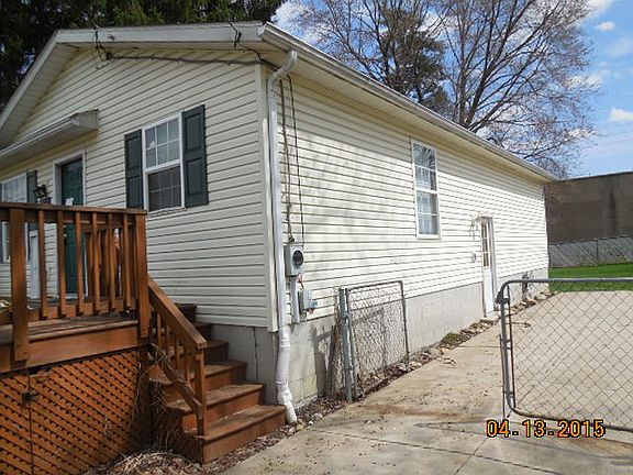 2nd image of 2461 Talbot St