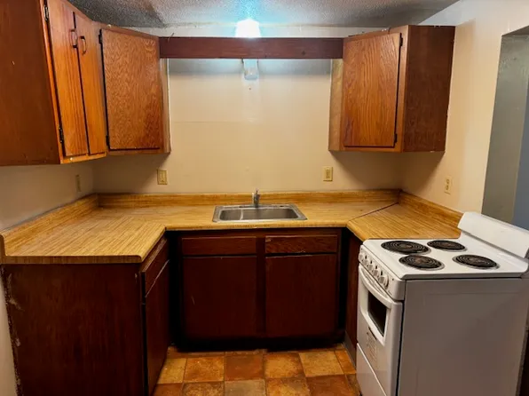221 Madison Ave #1, Endicott, NY 13760
