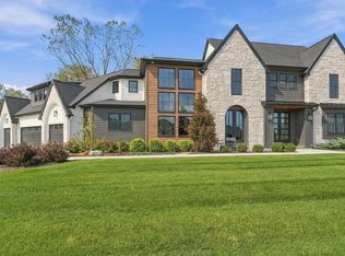 405 E Basalt Dr, Huntertown, IN 46748