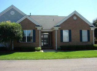 6009 Harbor Place Dr, Saint Clair Shores, MI 48080