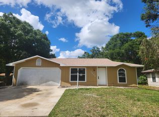 7906 James Rd, Fort Pierce, FL 34951