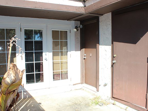 2nd image of 409 Westwood Dr