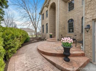 208 Amherst Ct, Oswego, IL