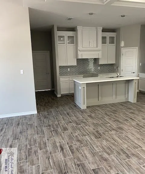 8822 Albatross St — Photo 18