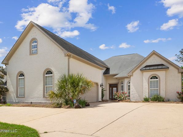 710 Chickasaw Dr S, Flowood, MS 39232