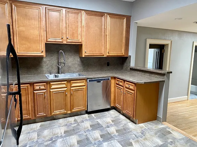 282 Summer St #8 — Photo 6