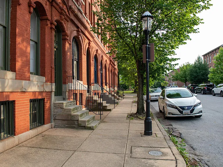 251 Robert St #6 — Photo 20