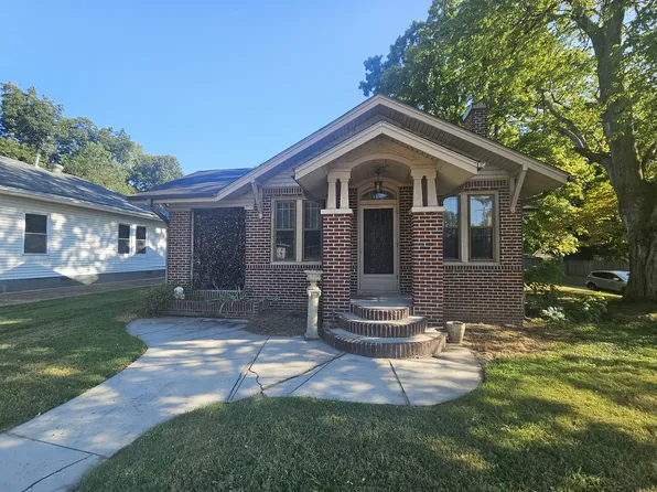 220 Walnut St, Jackson, TN 38301