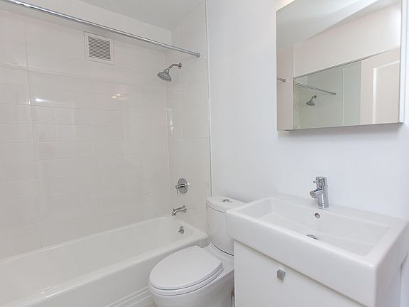 3rd image of 20 Park Ave APT 10F